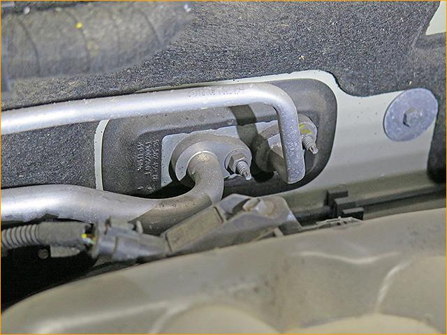 プジョー　308CC 　エアコン効かない　コンプレッサー　修理　埼玉