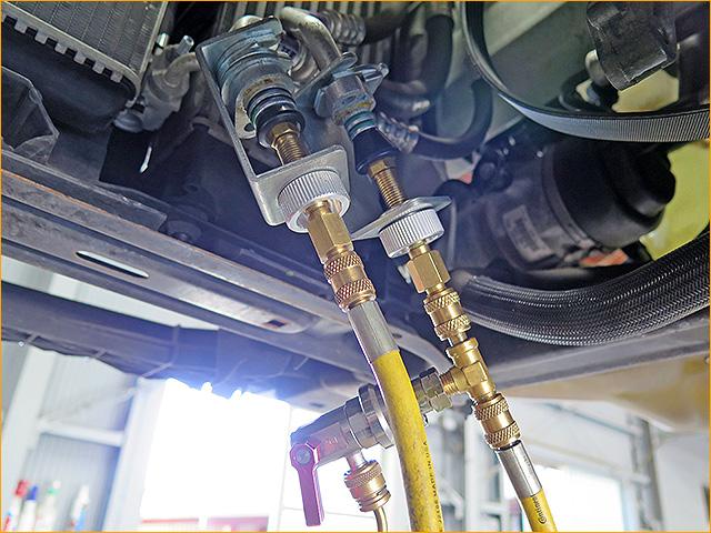 プジョー　308CC 　エアコン効かない　コンプレッサー　修理　埼玉