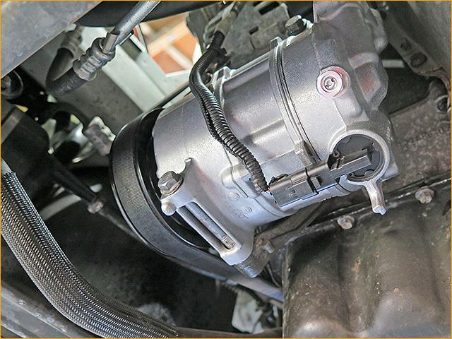 プジョー　308CC 　エアコン効かない　コンプレッサー　修理　埼玉