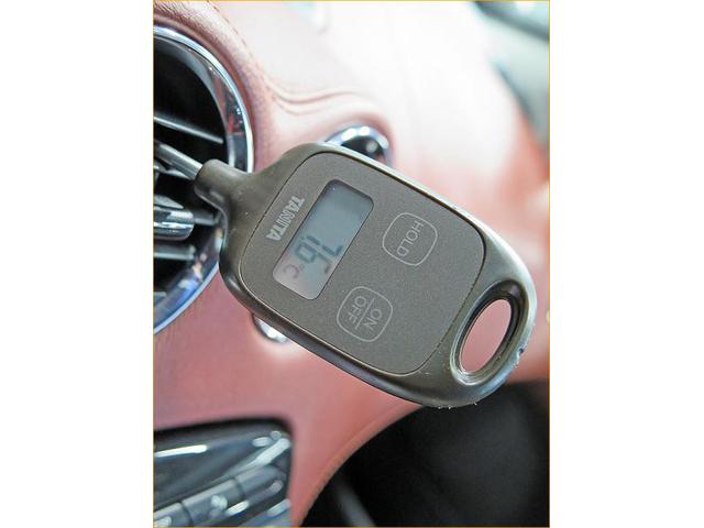 プジョー　308CC 　エアコン効かない　コンプレッサー　修理　埼玉