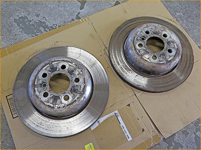 BMW 5シリーズ　530I ローター 研磨とブレーキパッド交換