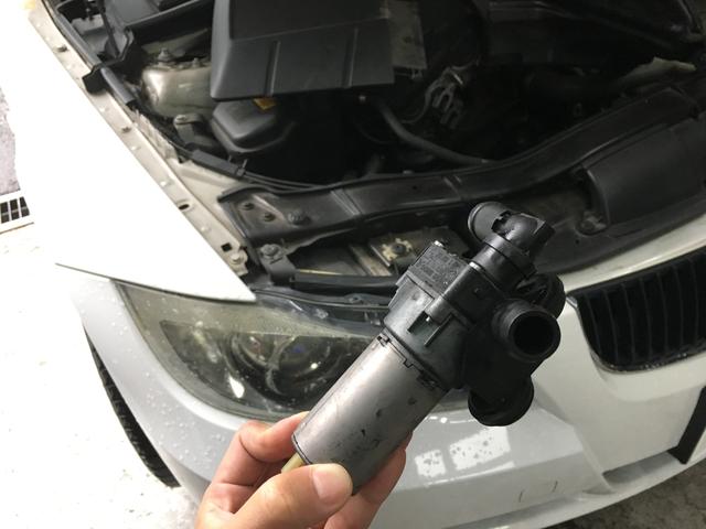 BMW E90 ヒーター温風出ず修理です。３シリーズ　５シリーズ