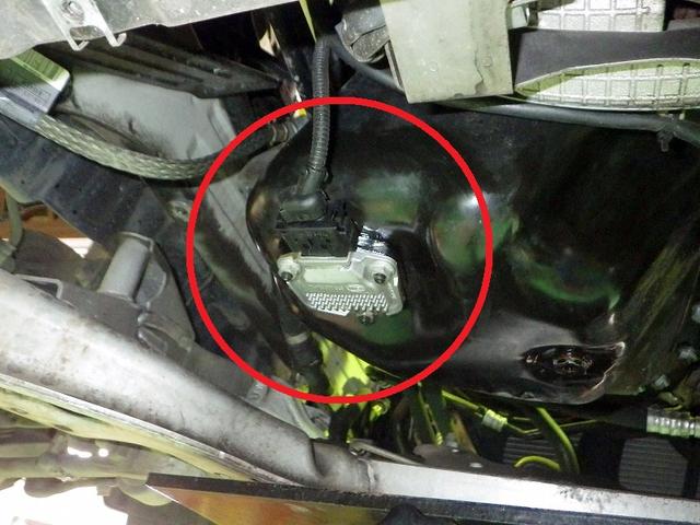 BMW　320i　E90　法定12ヵ月点検　オイル漏れ修理等　松戸市
