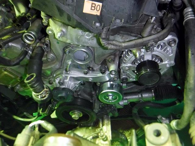 レクサス　GS350　エンジン異音修理　ウォーターポンプ交換　松戸市