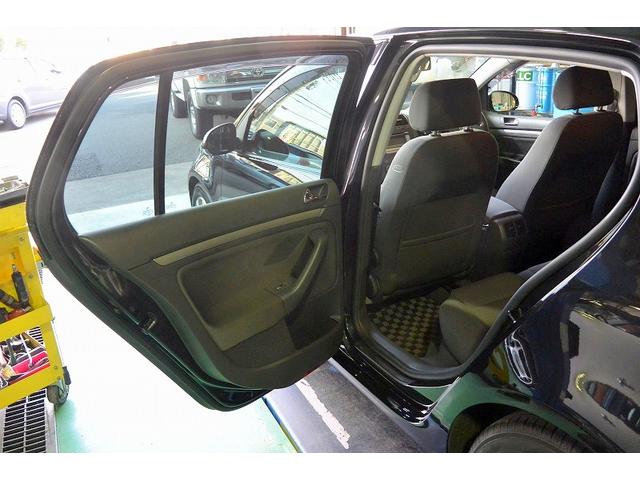 VW ゴルフⅤ リアドアキーレス不良 ドアロックアクチュエーター交換修理 松戸市