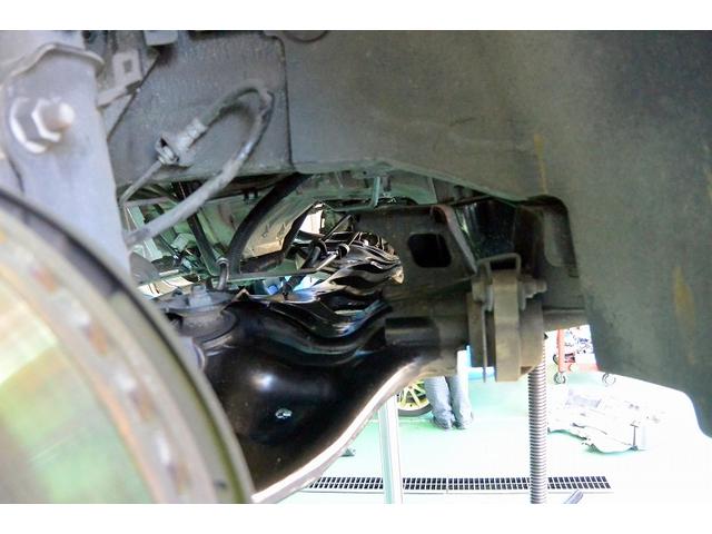 メルセデスベンツ　V350　W639　パワステオイル漏れ修理　リビルトラック交換　松戸市