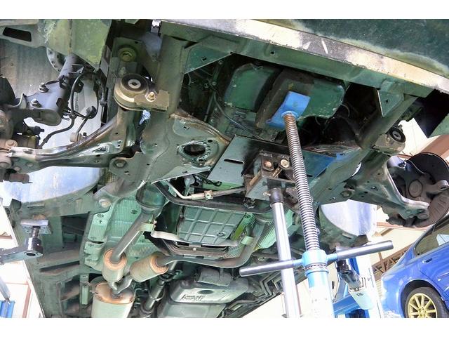 メルセデスベンツ V350 W639 パワステオイル漏れ修理 リビルトラック