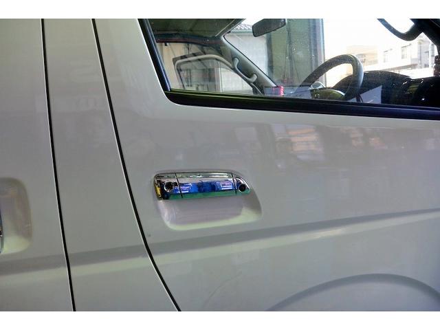トヨタ ハイエース 車両イタズラ後修理 ドアハンドル交換 松戸市