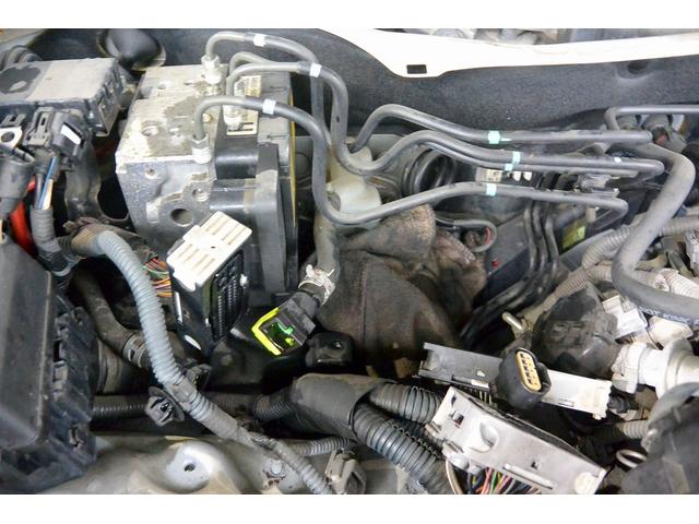 レクサス　LS460　ABS・VSC警告灯点灯修理　ABSモジュール交換　松戸市