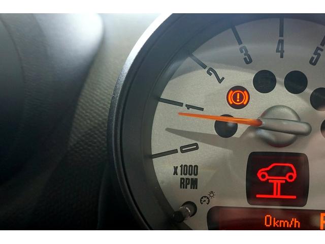 BMW　MINIクロスオーバー　R60　ブレーキ残量警告灯点灯　リアディクセル低ダストパット交換　松戸市