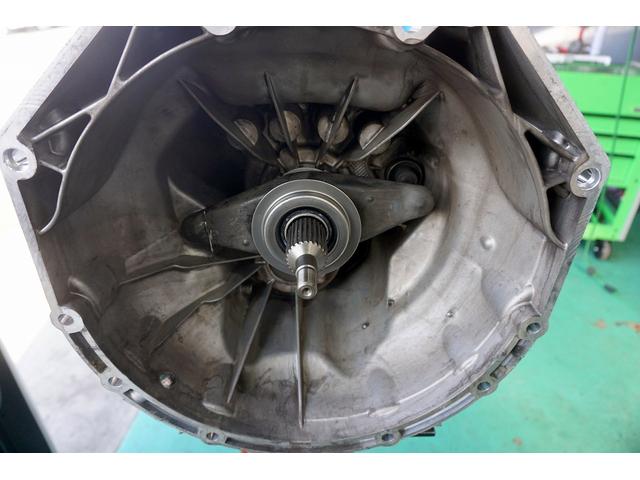 BMW M5 E60 車検 SMGクラッチ交換 リアアッパーアームブーツ切れ BMW M5 E60 車検 SMGクラッチ交換 リアアッパーアームブーツ切れ