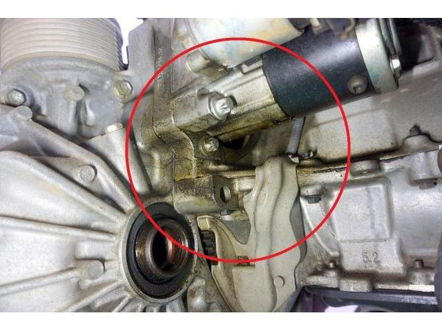 BMW MINIクーパーS R56 法定12ヶ月点検 オイル漏れ修理 エンジン降ろし 