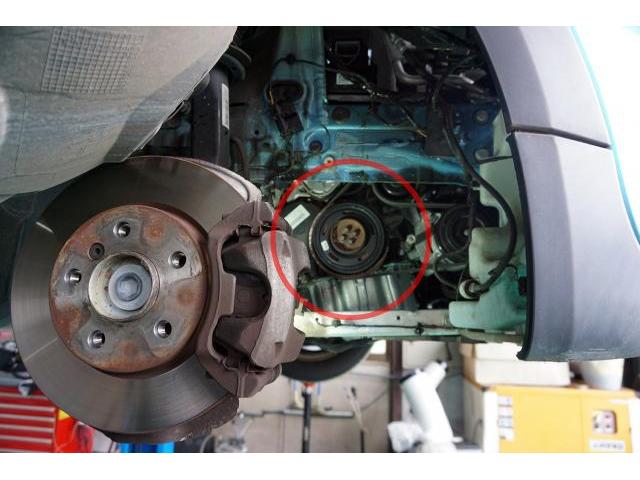 BMW MINIクーパー F55　バイブレーションダンパー、ファンベルト交換