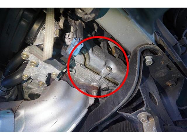 スバル レガシィ　オイル漏れ修理 タペットカバーパッキン・ステアリングラックリビルト交換