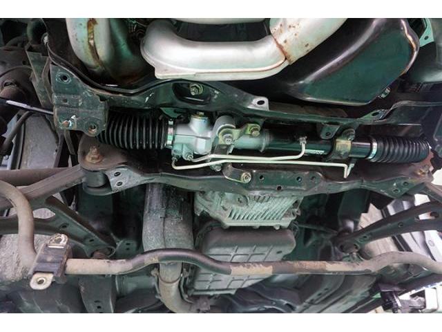 スバル レガシィ　オイル漏れ修理 タペットカバーパッキン・ステアリングラックリビルト交換