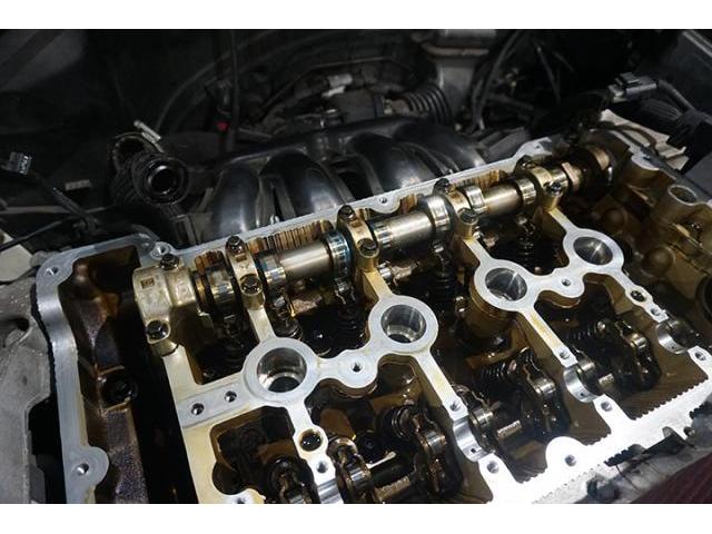 BMW MINI R55 クラブマンクーパーS　エンジンから白煙修理 バルブステムシール交換