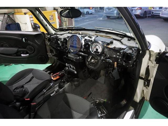 BMW MINIクーパー R56　エアコン風出ない修理 ブロアモーター交換