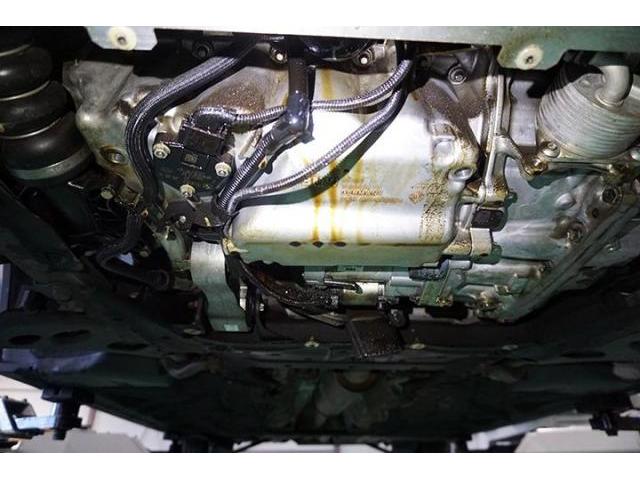 BMW MINI F56 クーパーS　オイル漏れ フィルターブラケット WPキャリア交換