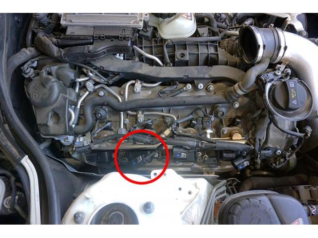 メルセデスベンツ W221 S550　エンジン不調 イグニッションコイル交換