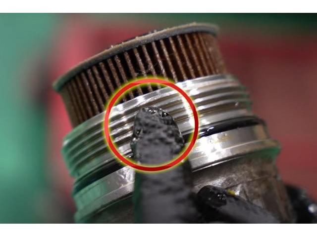 BMW MINI R50　オイルフィルターブラケット交換