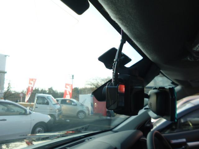 トヨタ　ＧＵＮ１２５　ハイラックス　持ち込み　ドライブレコーダー前後　駐車監視　取り付け　千葉　流山市！