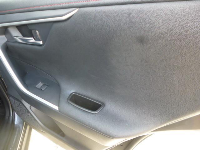 トヨタ　ＭＸＡＡ５４　ＲＡＶ４　持ち込み　ドアポケット　加工　取り付け　神奈川　横浜市神奈川区！