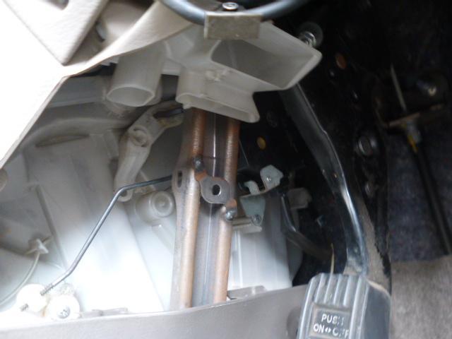 トヨタ　ＡＺＲ６０　ノア　メンテナンス　暖房効かない　点検　エアミックスモーター　交換　取り付け　東京　町田市！