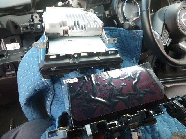 マツダ　ＫＧ５Ｐ　ＣＸ－８　持ち込み　純正　モニター　７インチから８インチ　交換　取り付け　東京　八王子市！