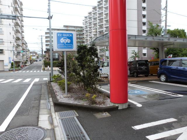 ホンダカーズ東京中央　めじろ台店(6枚目)