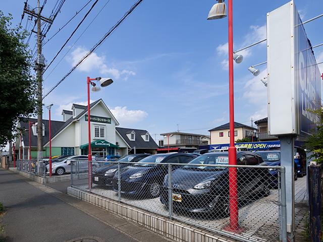 クローバーランドカーズ越谷本店 コンパクトハイブリッド専門(6枚目)