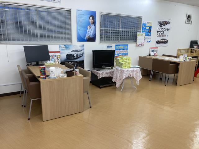 トヨタモビリティ東京(株)U-Car成城喜多見西店(4枚目)