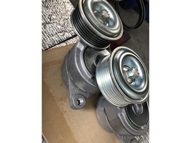 マツダ　デミオ　修理・整備（ベルト、テンショナー、プーリー交換）