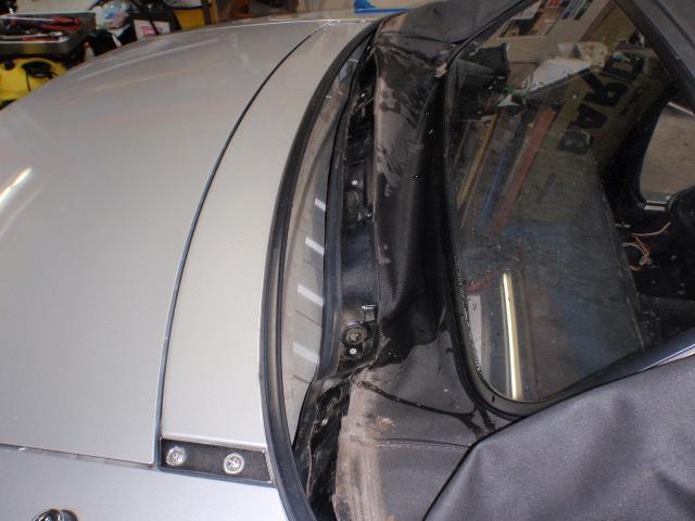 ロードスター　雨漏れ修理