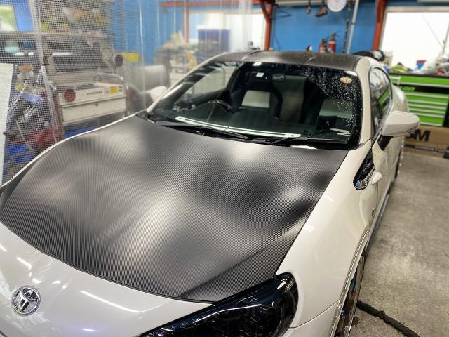 トヨタ　８６　ボンネットラッピング施工