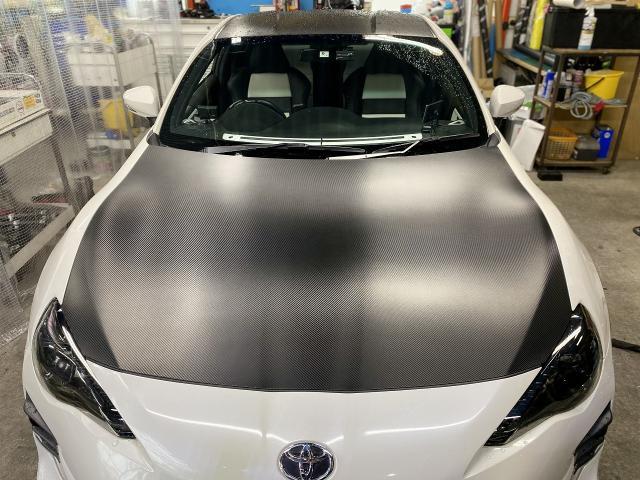 トヨタ　８６　ボンネットラッピング施工