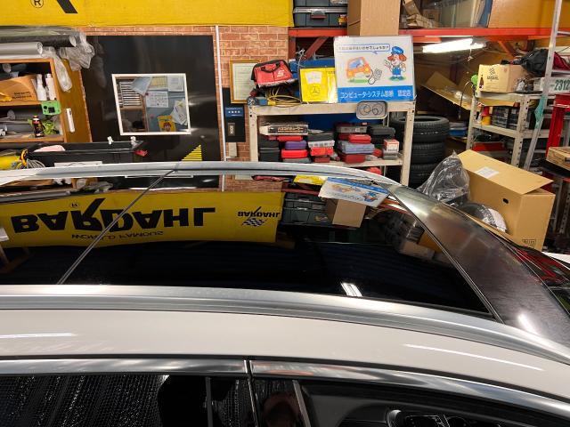 ベンツ　C63s W205 サンルーフレール交換