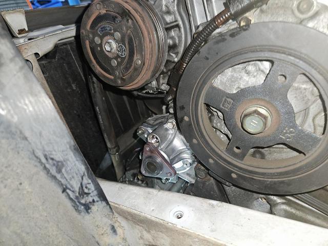 トヨタ　ポルテ　ウォーターポンプ交換