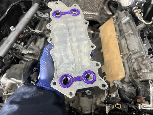 ベンツ　W212　オイル漏れ修理