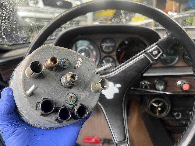 VOLVO P1800ES スピードメーターケーブル交換