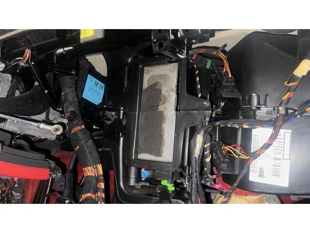 ポルシェ 911 ターボタルガ エアコン修理・スピーカー交換