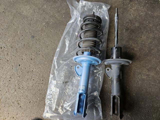 シエンタ　ショックアブソーバー交換