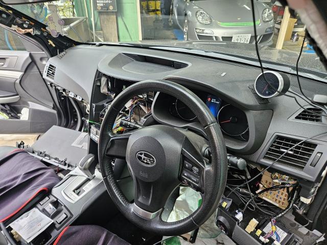 スバル　レガシー　用品取り外し