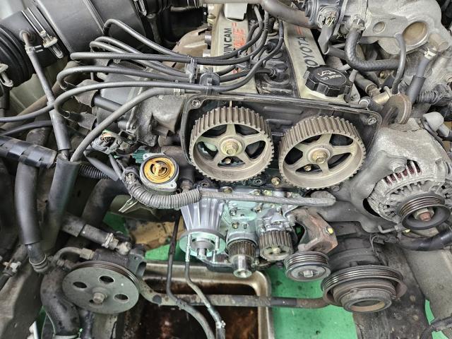 トヨタ　マークⅡ　タイミングベルト交換   