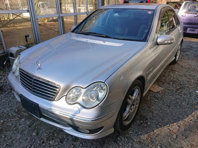 メルセデス・ベンツ C32 AMG KOMPRESSOR　バンパークリアー割れ、剥がれ　横浜市　旭区　上川井　板金塗装