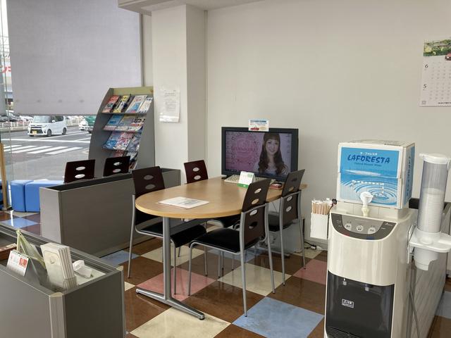 (株)千葉マツダ カーセブン柏6号店(4枚目)