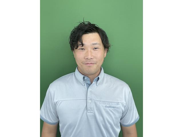 スタッフ紹介1