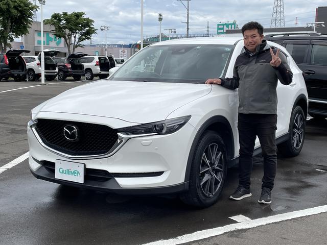 スタッフ紹介1
