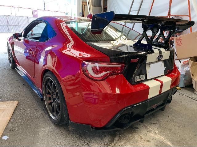 スバル BRZ フロントフェンダー 社外 エアロパーツ 色合わせ フッティング チリ合わせ 塗装取り付け 神奈川県 横浜市 港南区 カスタム 整備 板金 塗装 事故 車 取り付け 持ち込み