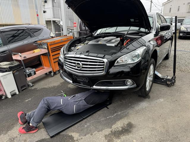 国家資格を有する整備スタッフが作業をさせて頂きます。