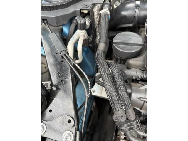 BMW MINI COOPER D 3D ボンネットアジャスター、バッテリー、ペンドラムサポート、右エンジンマウント交換を致しました。 八王子市 相模原市 昭島市 立川市 府中市 町田市 日野市 多摩市F54 F55 F56 F57 F60